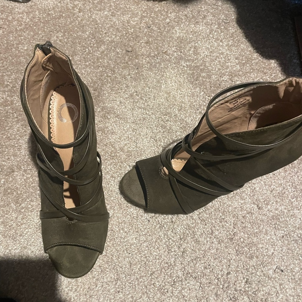 Journee Collection Strappy Olive Peep-Toe Booties